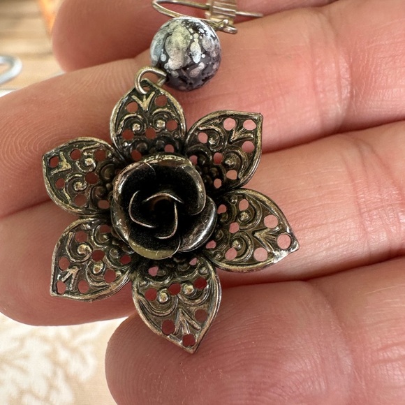 Fishhook earring collection - Picture 4 of 9